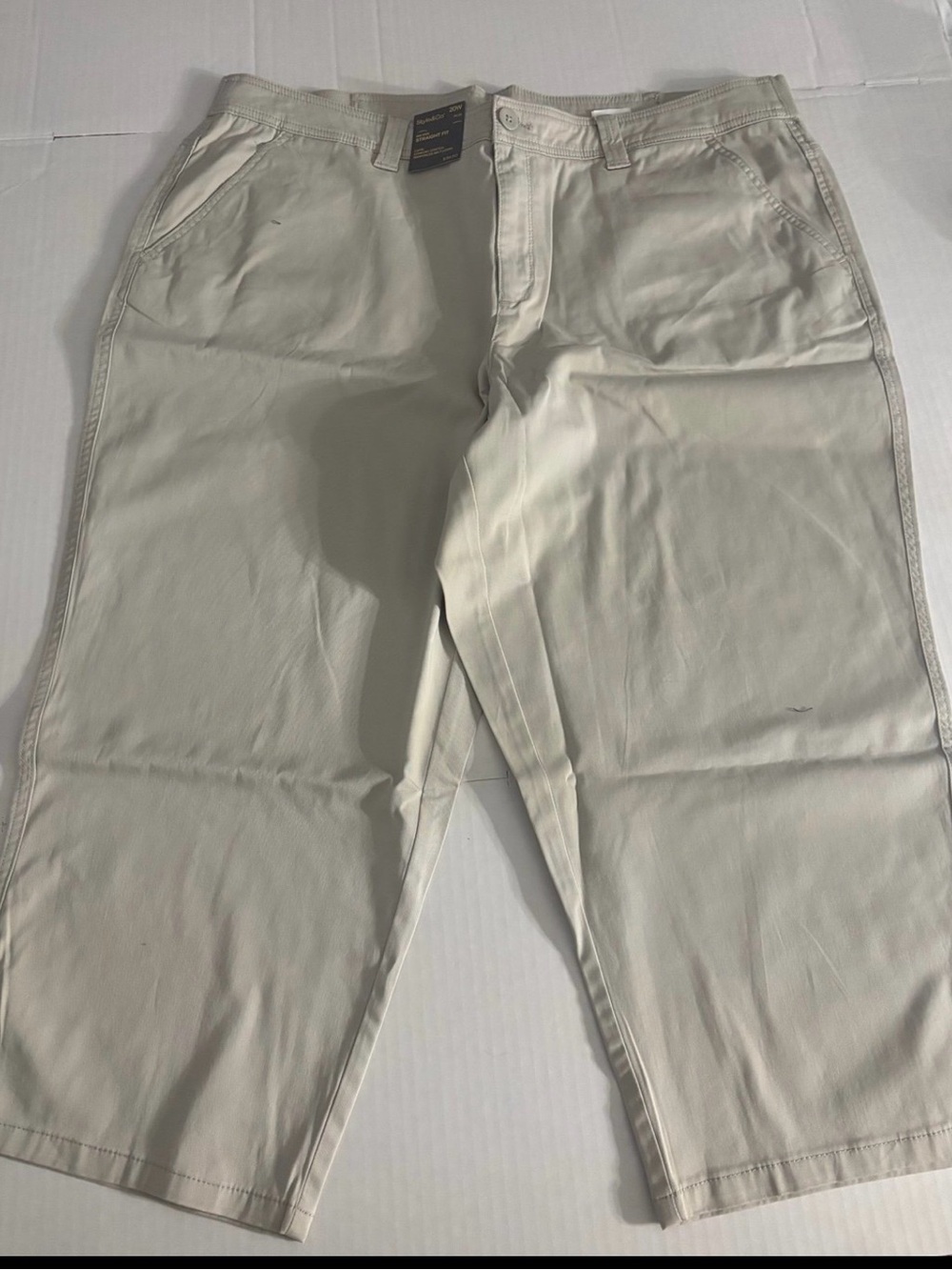Style & Co Women's Capri Pants Mid Rise Straight Fit Size  20W